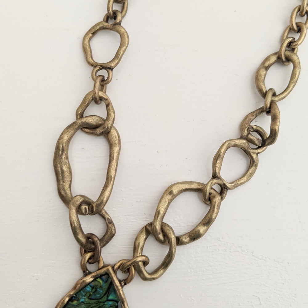 Vintage Enamel Pendant Necklace Stamped NRQ (Avon?) - Picture 4 of 6